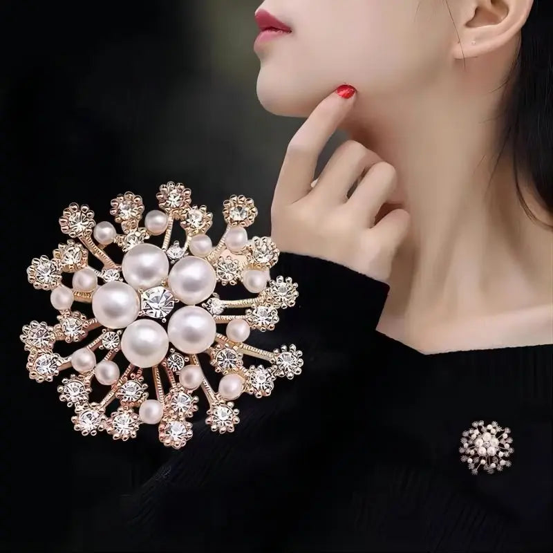 Large Rhinestone Pearl Snowflake Brooches Christmas Snow Brooch Crystal Pin Women Fashion Jewelry