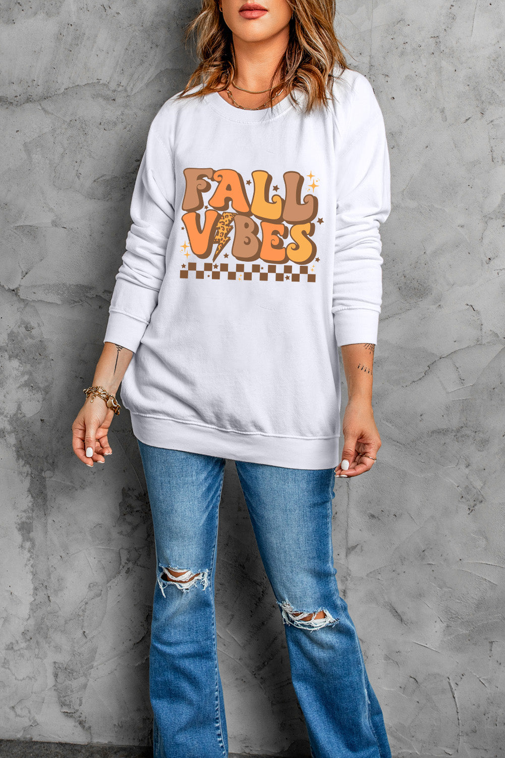 Letter Graphic Round Neck Long Sleeve Sweatshirt